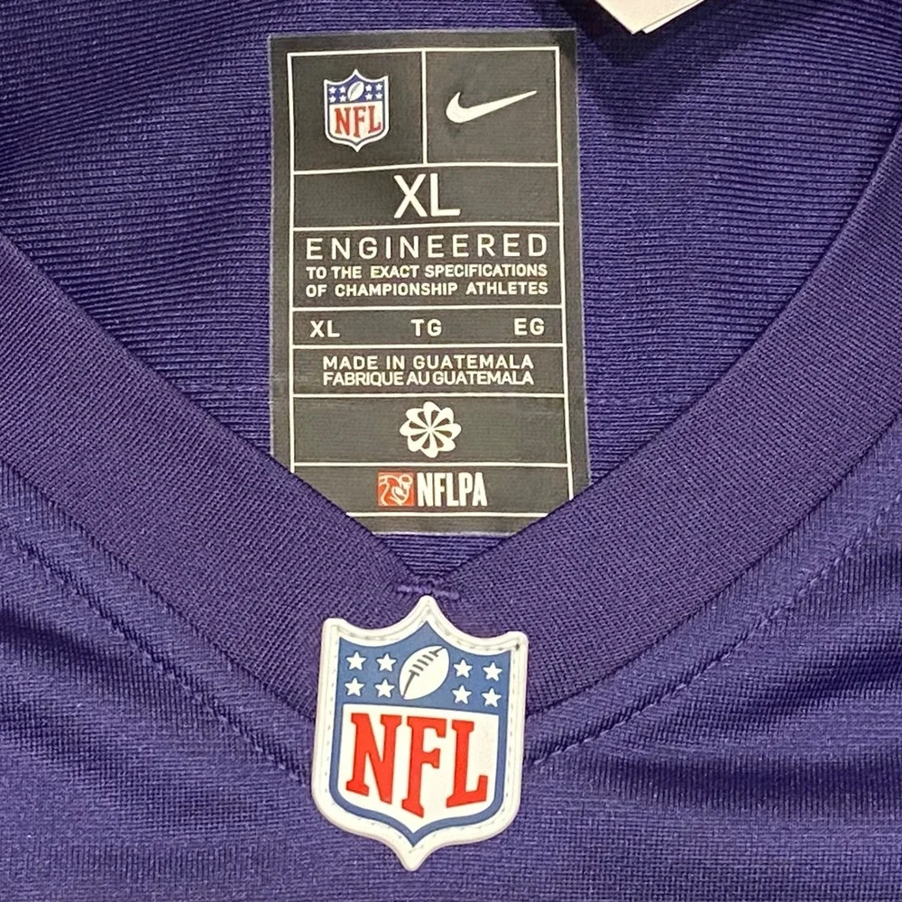 Lamar Jackson Baltimore Ravens‎ 8 NFL Jersey Men XL Purple Nike On Field Fit NWT